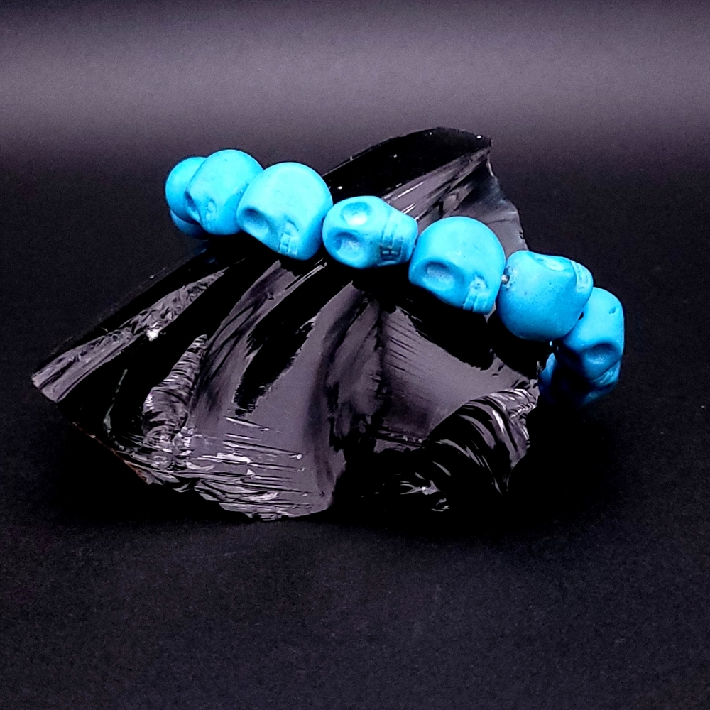 Carved Stone Teal Skull Bead Stretch Bracelet | Boho Edgy Gemstone Jewelry